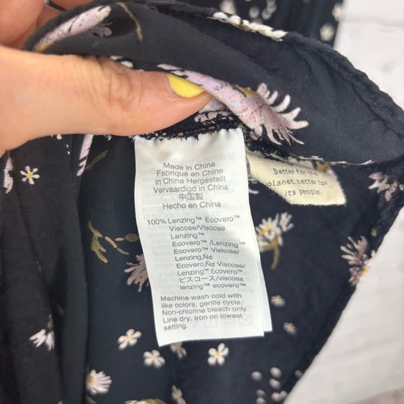 Madewell Puff-Sleeve Wrap-Front Midi Dress in Polka Daisies Size 4 - Picture 7 of 8